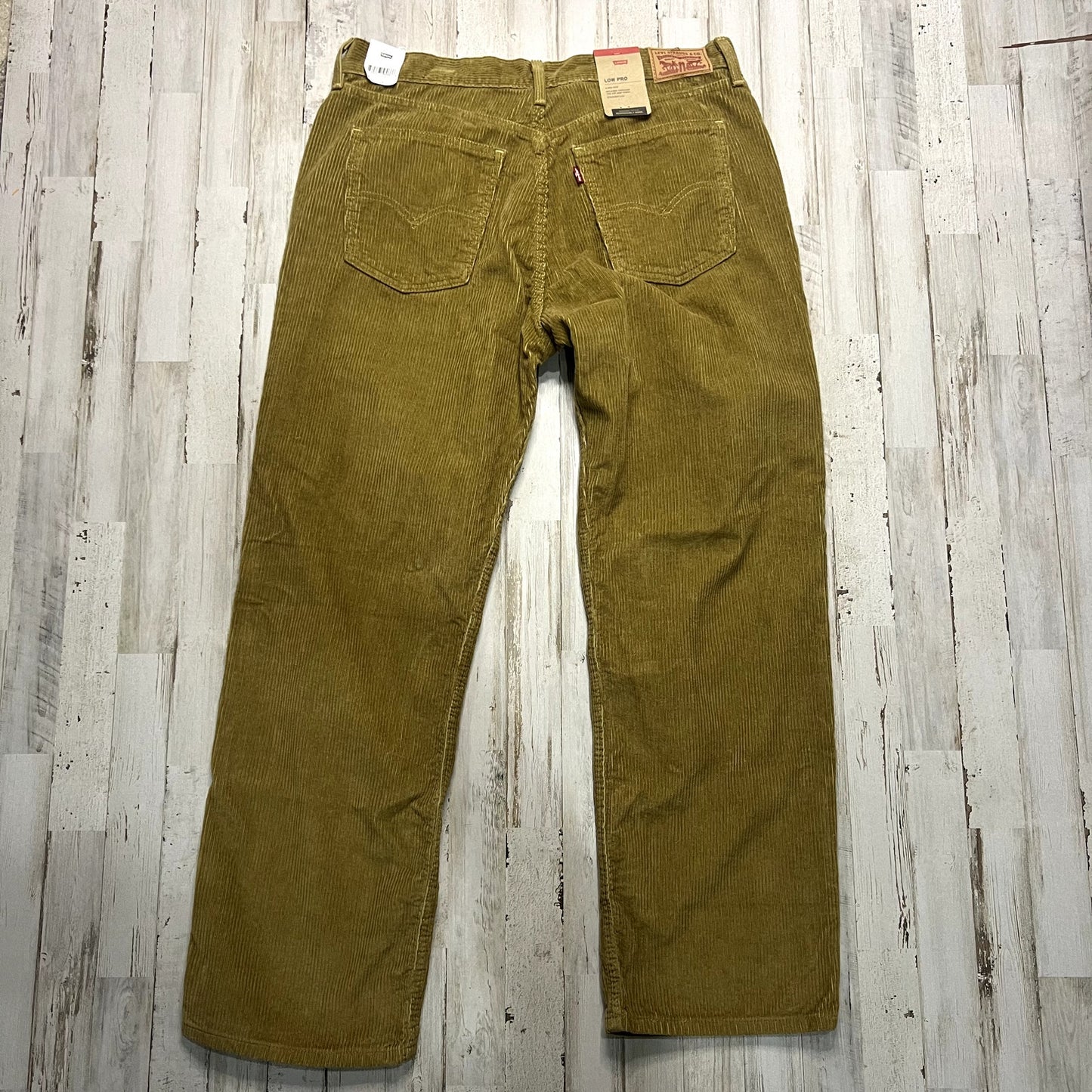 NWT Levi's Men's Corduroy Pants 32x30 Tan Mid Rise Straight Leg