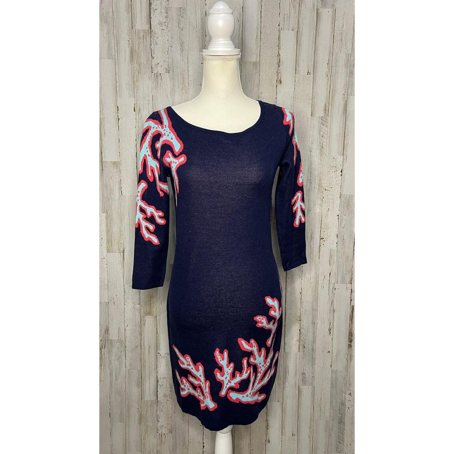Lilly Pulitzer Women's XS Blue Sweater Dress 3/4 Sleeve Coral Pattern