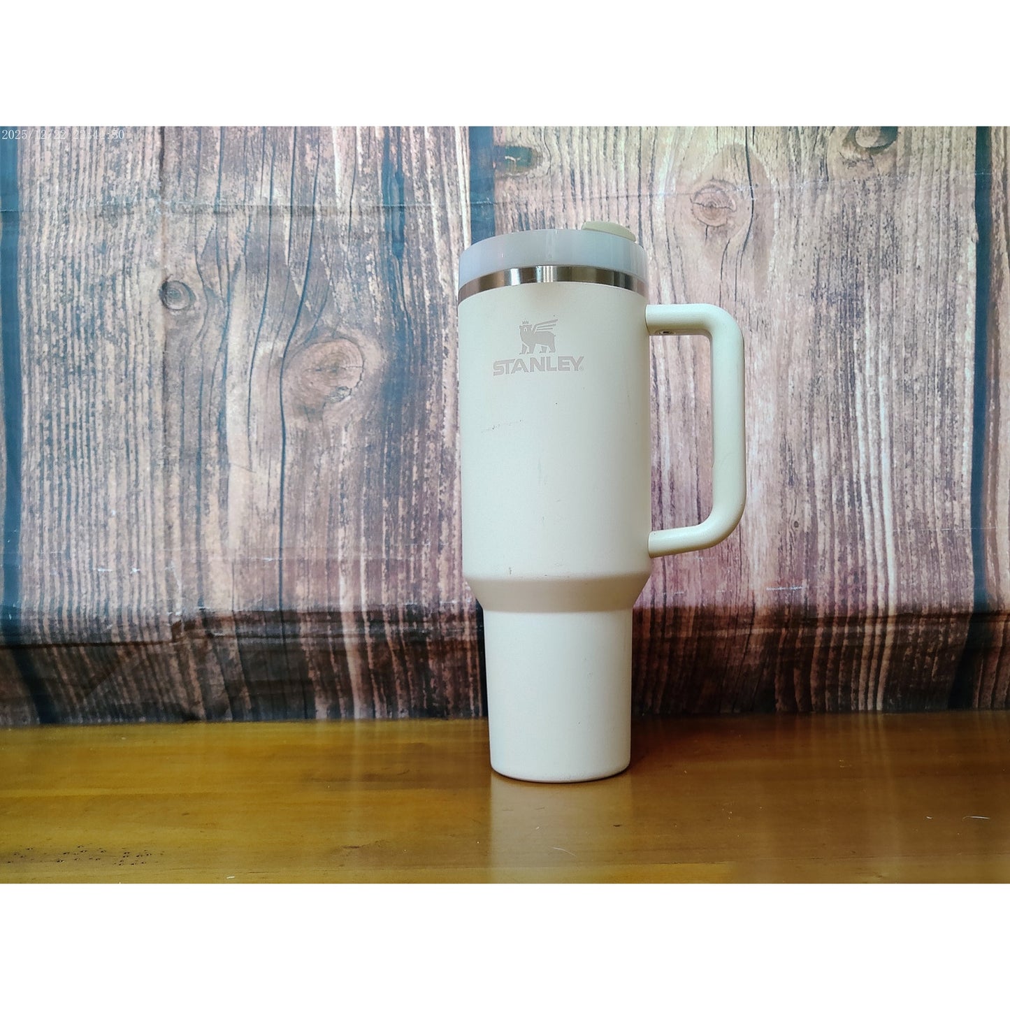 Stanley Quencher H2.0 FlowState Tumbler 40 oz White Handle