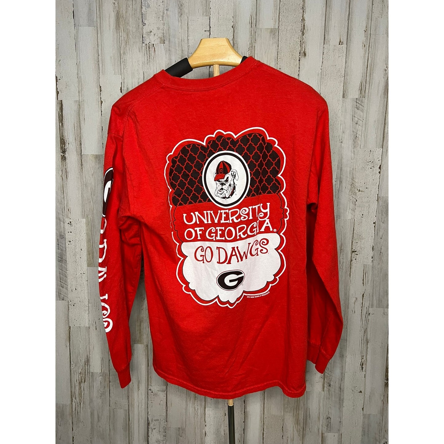 University of Georgia "Go Dawgs" Red Long Sleeve T-Shirt Women's Medium