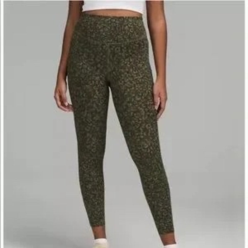 Lululemon Women's High-Rise Crop Leggings Size 2 Intertwined Camo Olive