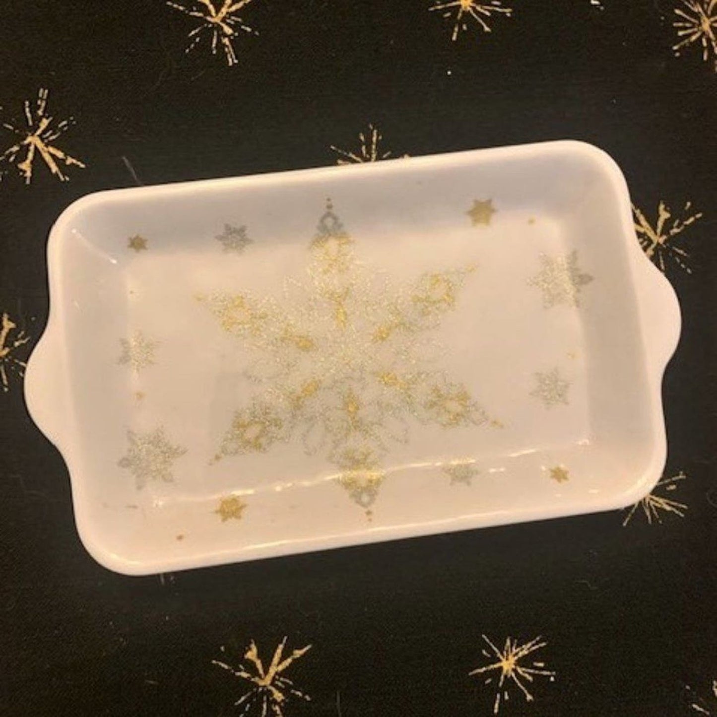 Snowflake trinket tray EUC 