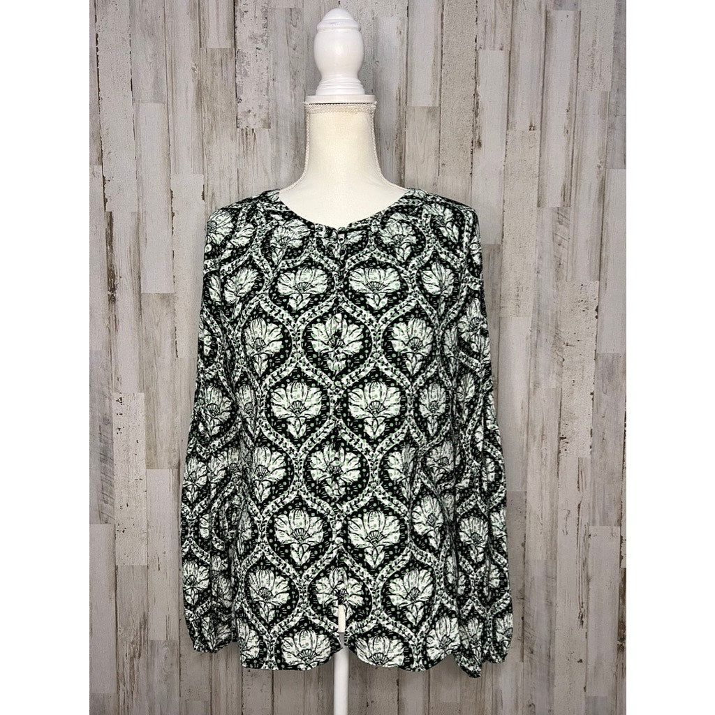 White House Black Market Women's Medium Green Geometric V-Neck Blouse