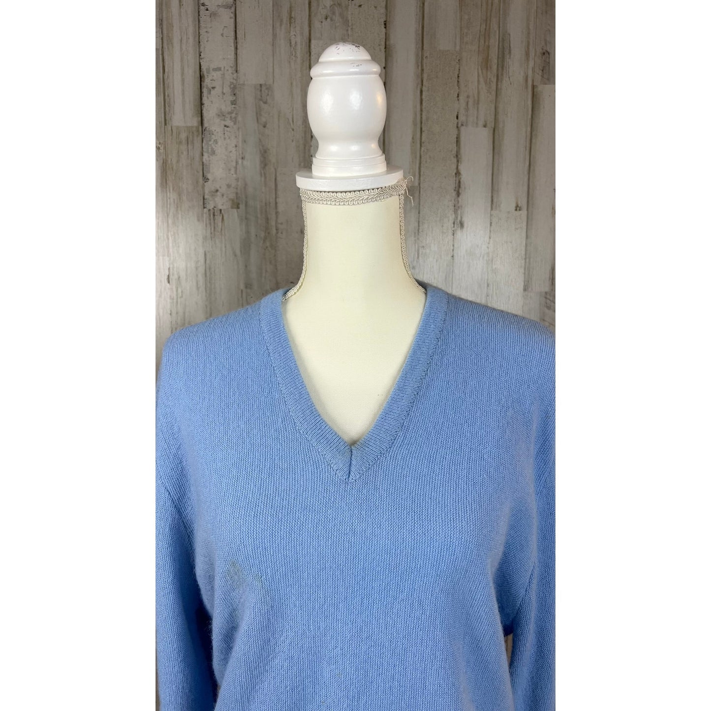 Vintage Arnold Palmer Robert Bruce Men's Large Light Blue V-Neck Sweater