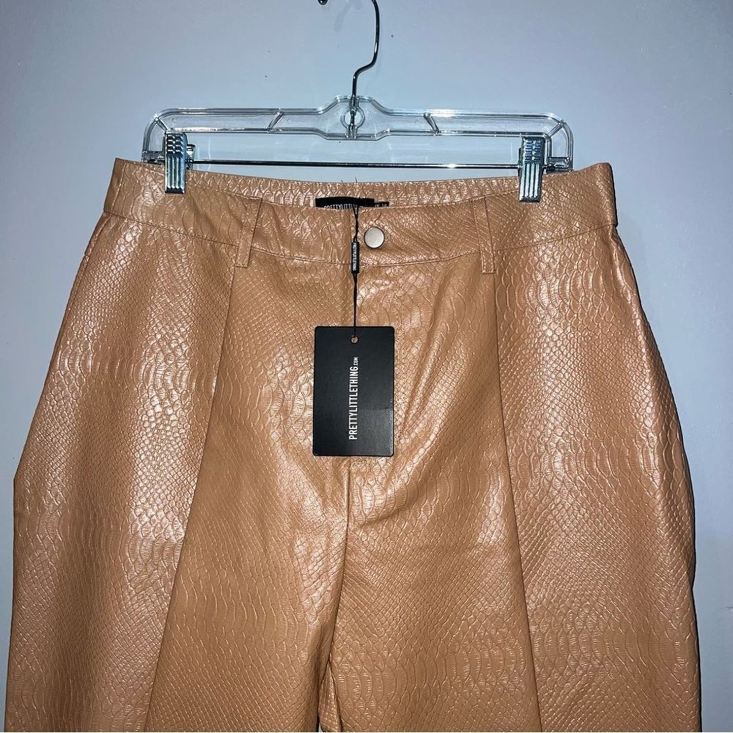 NWT Pretty Little Thing Tan Faux Leather Croc Split Hem Skinny Pants Size 14