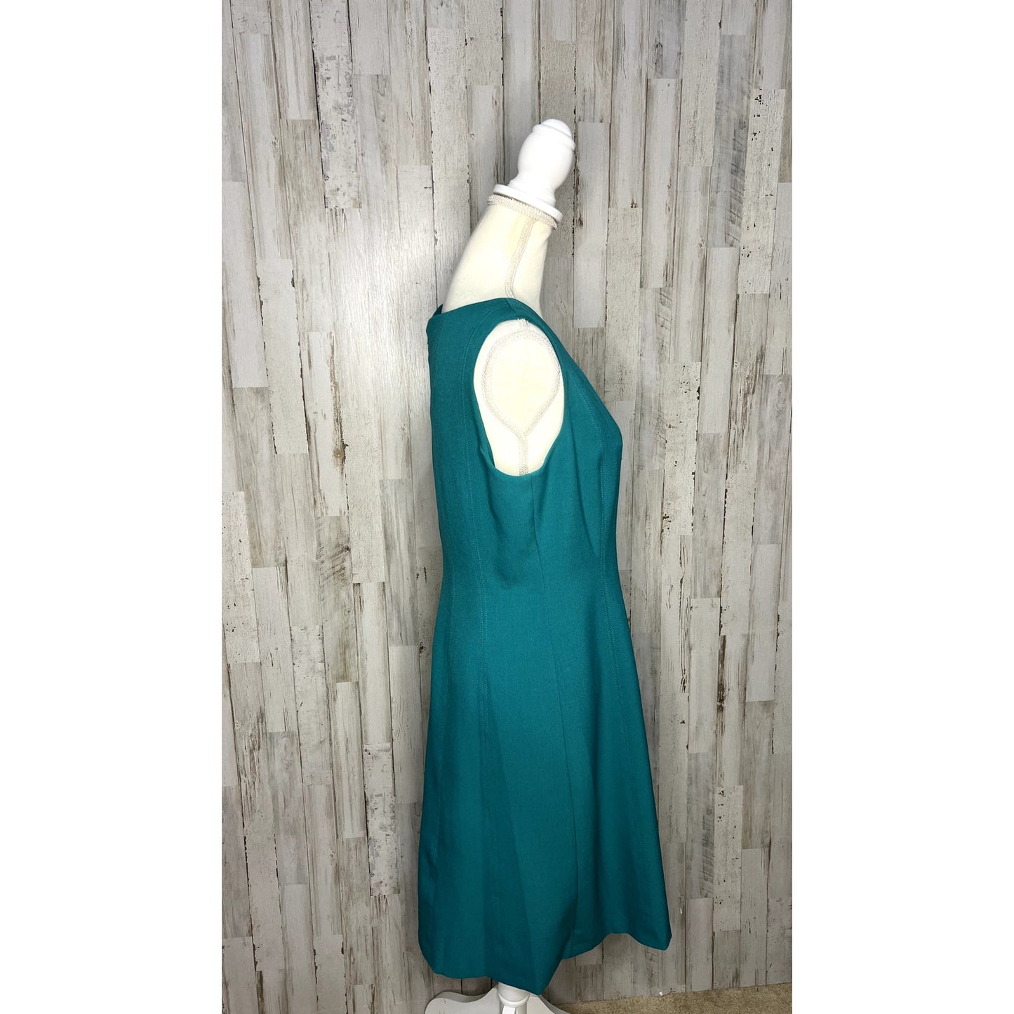 Jones New York Women's Size 10 Teal Sleeveless Sheath Fit & Flare Dress