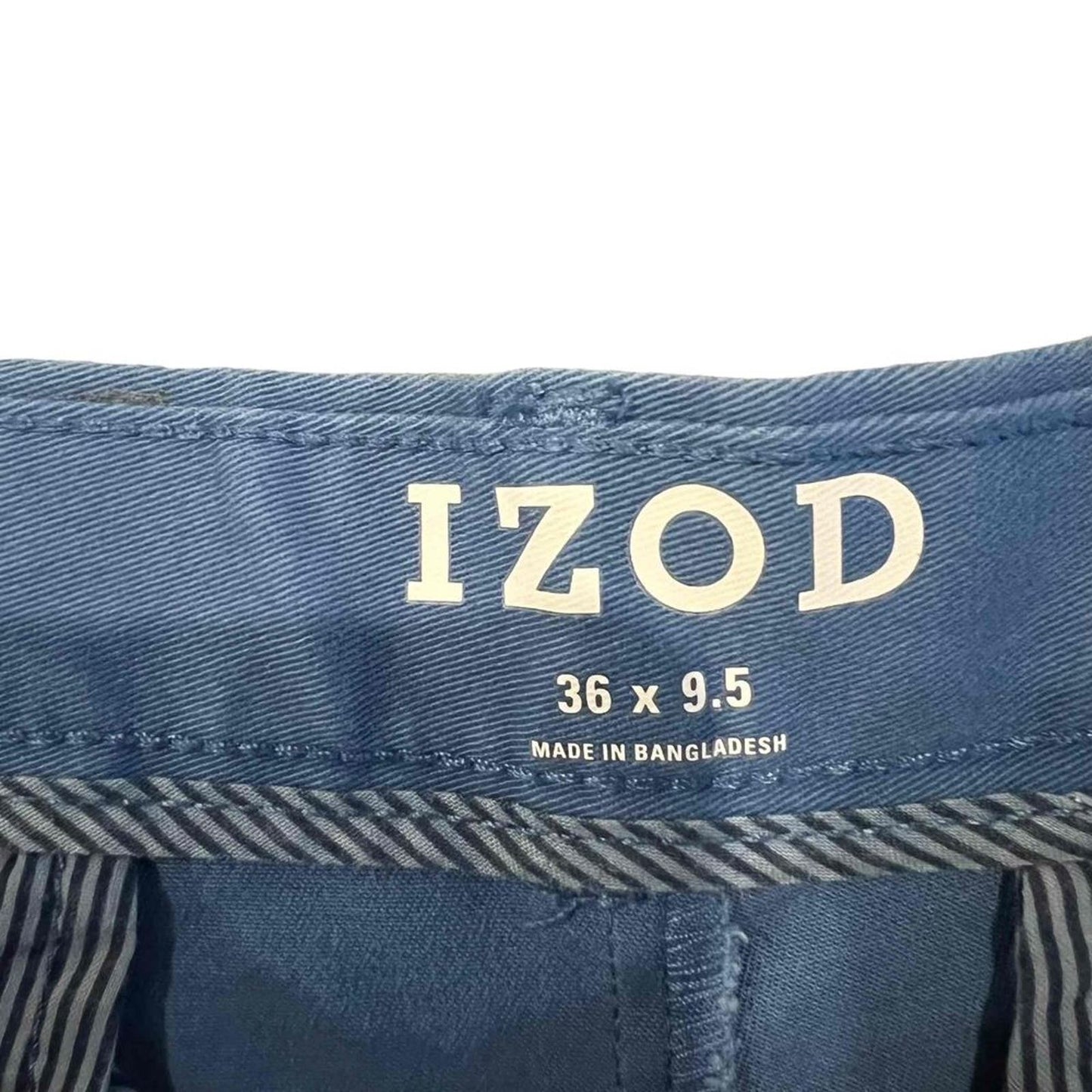 Izod Men's Blue Chino Shorts Size 36 Inseam 9.5" Causal Comfort Fit