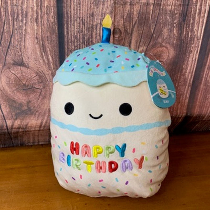 NWT Squishmallows Kiks Birthday Cupcake Plush 10in Hang Tag