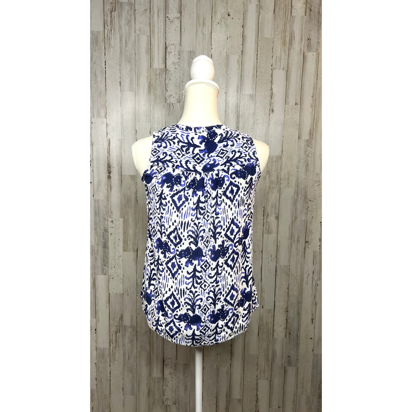 Lilly Pulitzer Women's Small Sleeveless Tank Top Blue & White Elephant Print