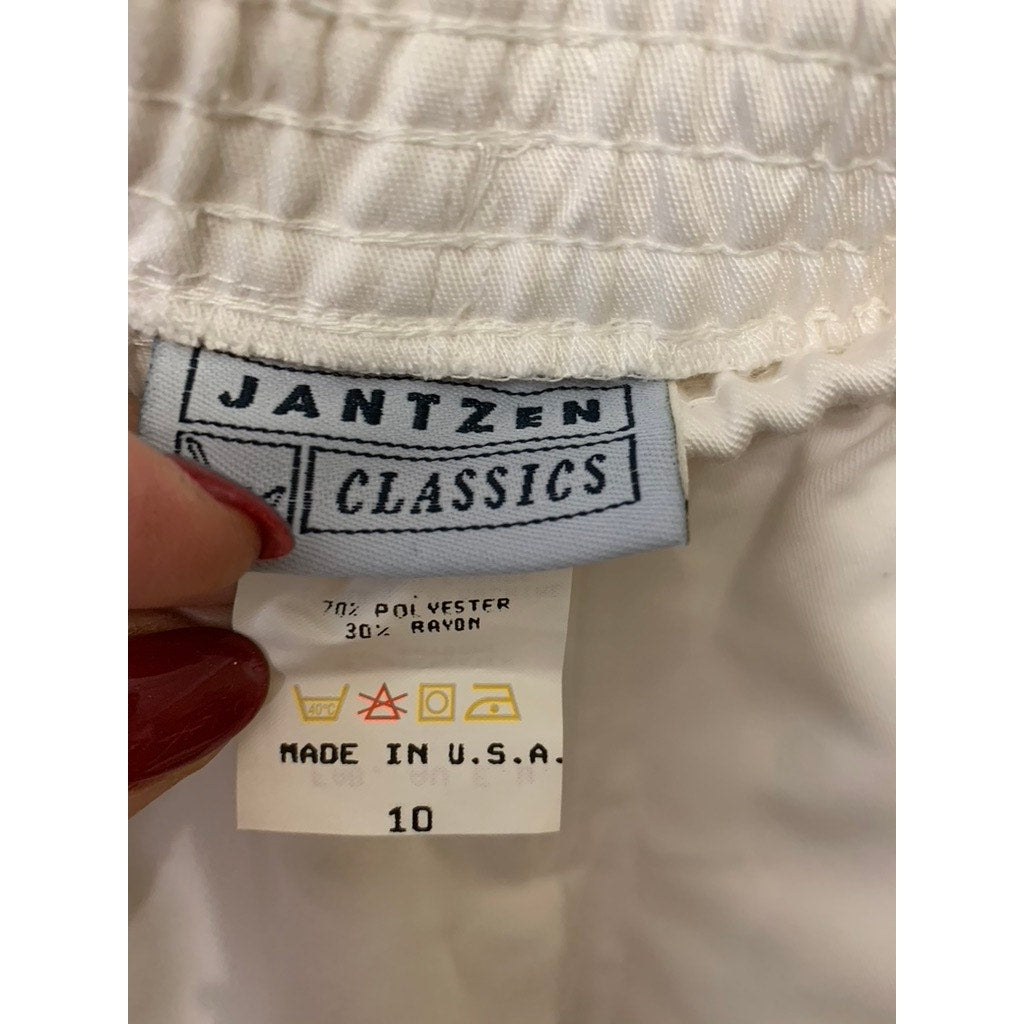 Women's White Bermuda Shorts Bundle Size 10