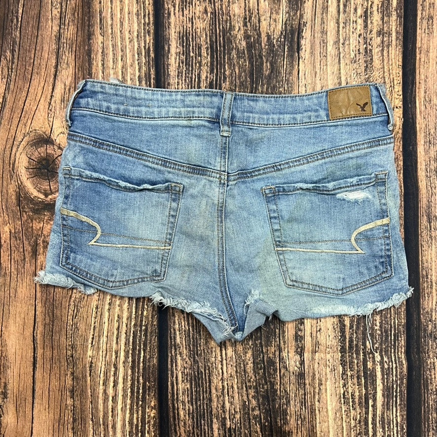 American Eagle Women's Hi-Rise Festival Distressed Denim Shorts Size 10