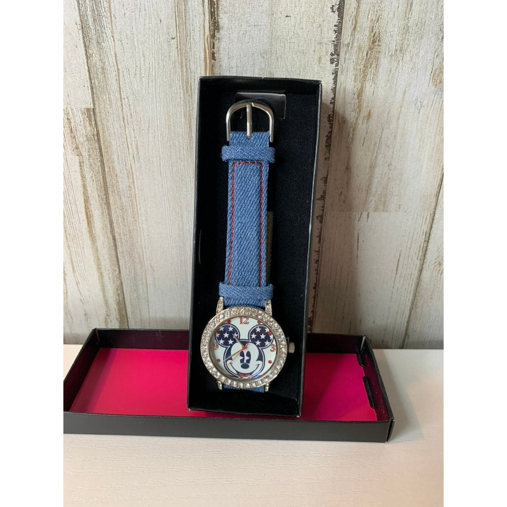 Disney Avon Americana Mickey Mouse Wristwatch Rhinestone