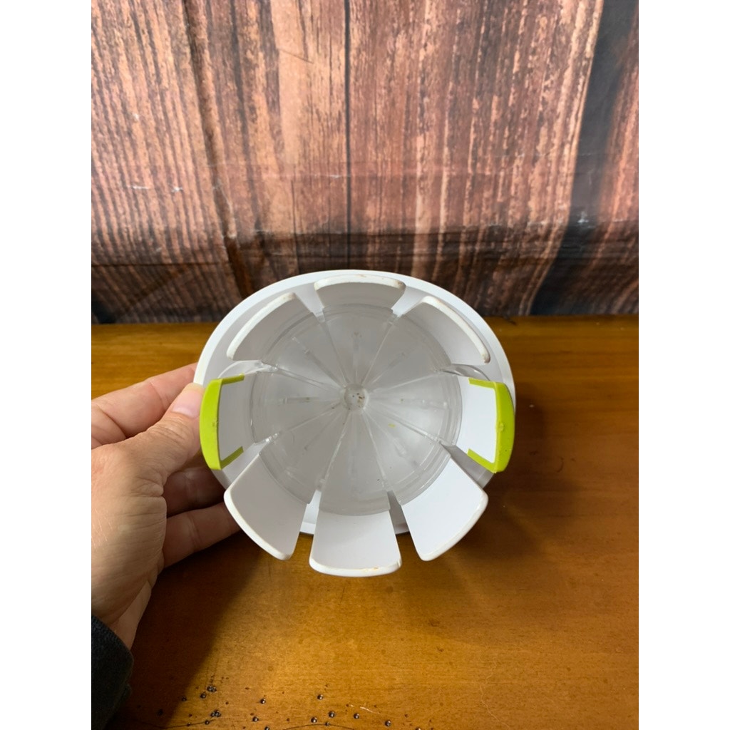 Prepara Wedgie Citrus Wedger Lemon Lime Cutter Slicer Green