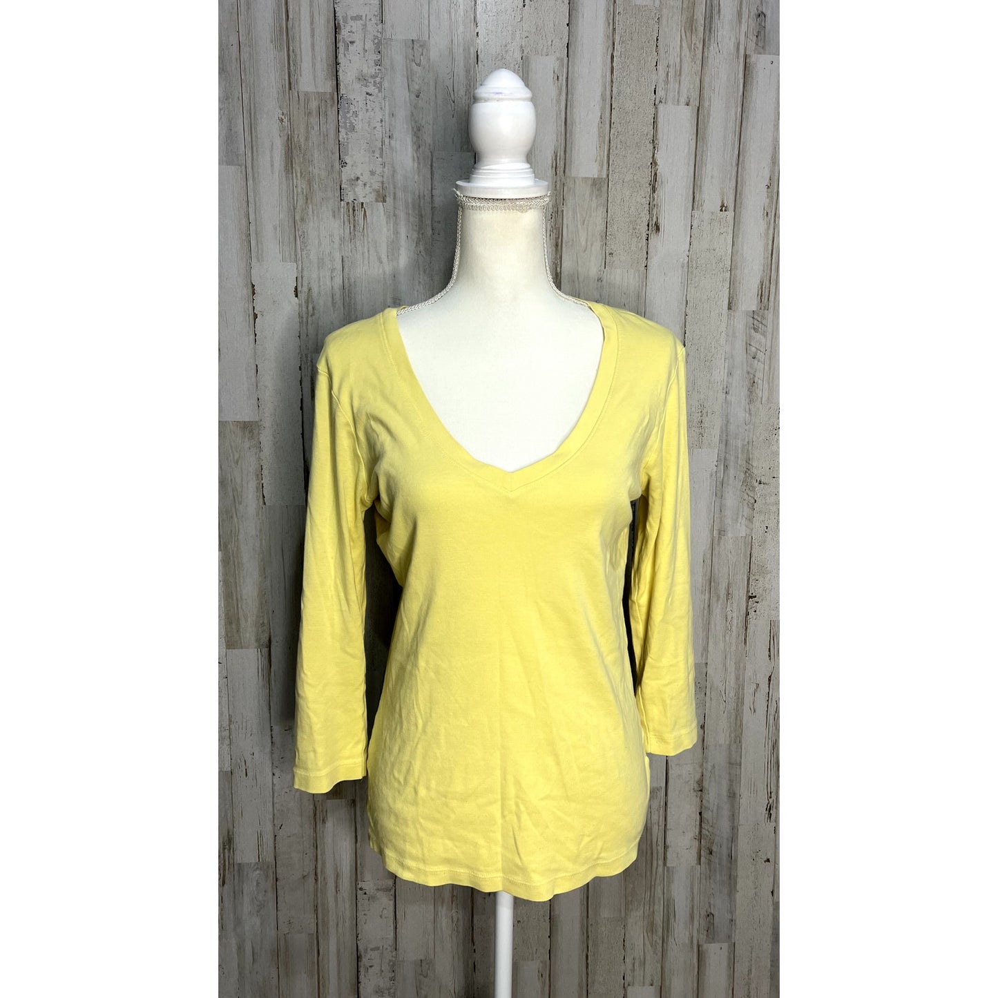 Lily Pulitzer Women's Medium Yellow V-Neck 3/4 Sleeve Blouse Casual Spring Top