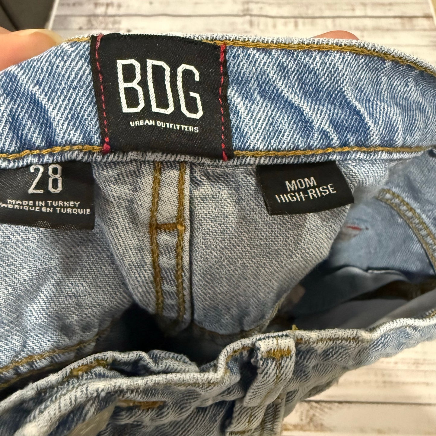 BDG Urban Outfitters Jeans Womens Size 28 Light Wash Blue Mom High Rise