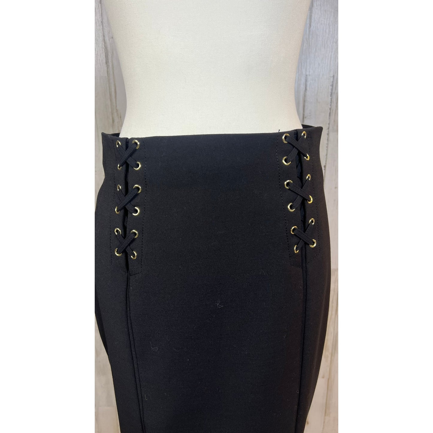 NWT White House Black Market Women's Size 8 Black Lace-Up Pencil Skirt