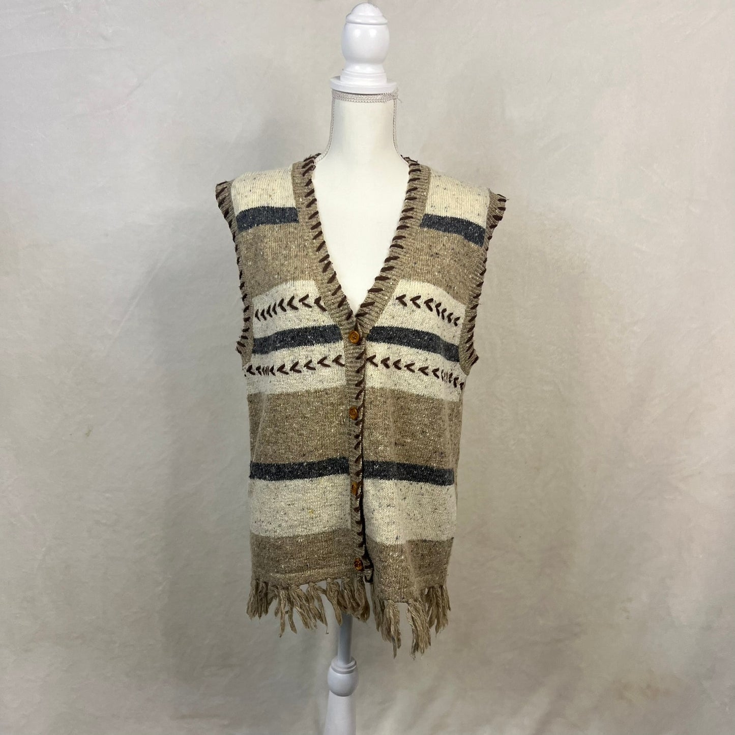 Vintage Westbound Women's Large Beige Fringed Edge Wool Blend Sweater Vest