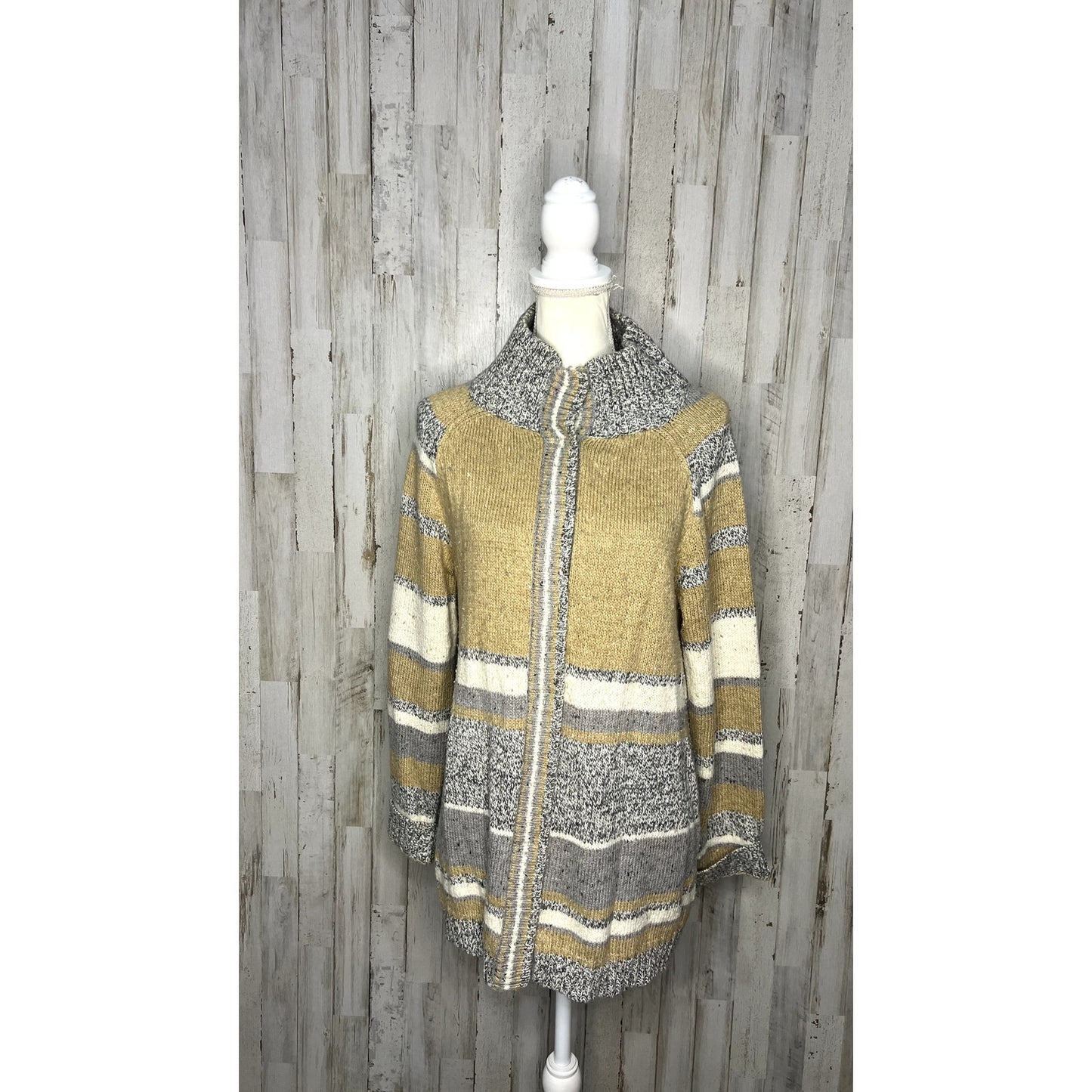 Liz Claiborne Women's Striped Cardigan Button Sweater Size Large Multicolor