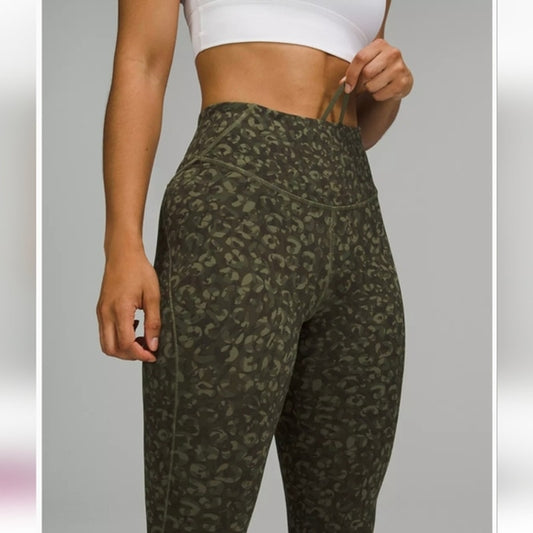 Lululemon Women's High-Rise Crop Leggings Size 2 Intertwined Camo Olive