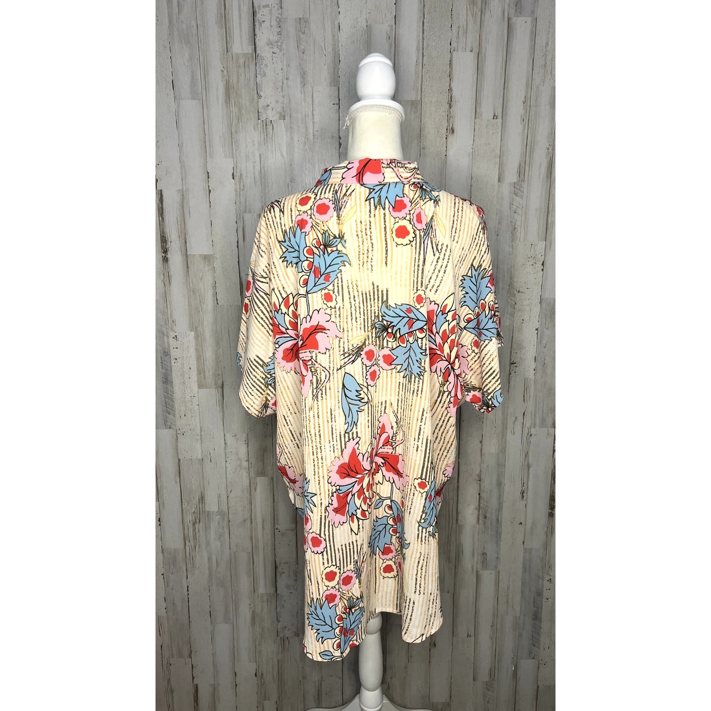 Cupshe Floral Print Buttoned Beach Cover-Up Size Large Multicolor