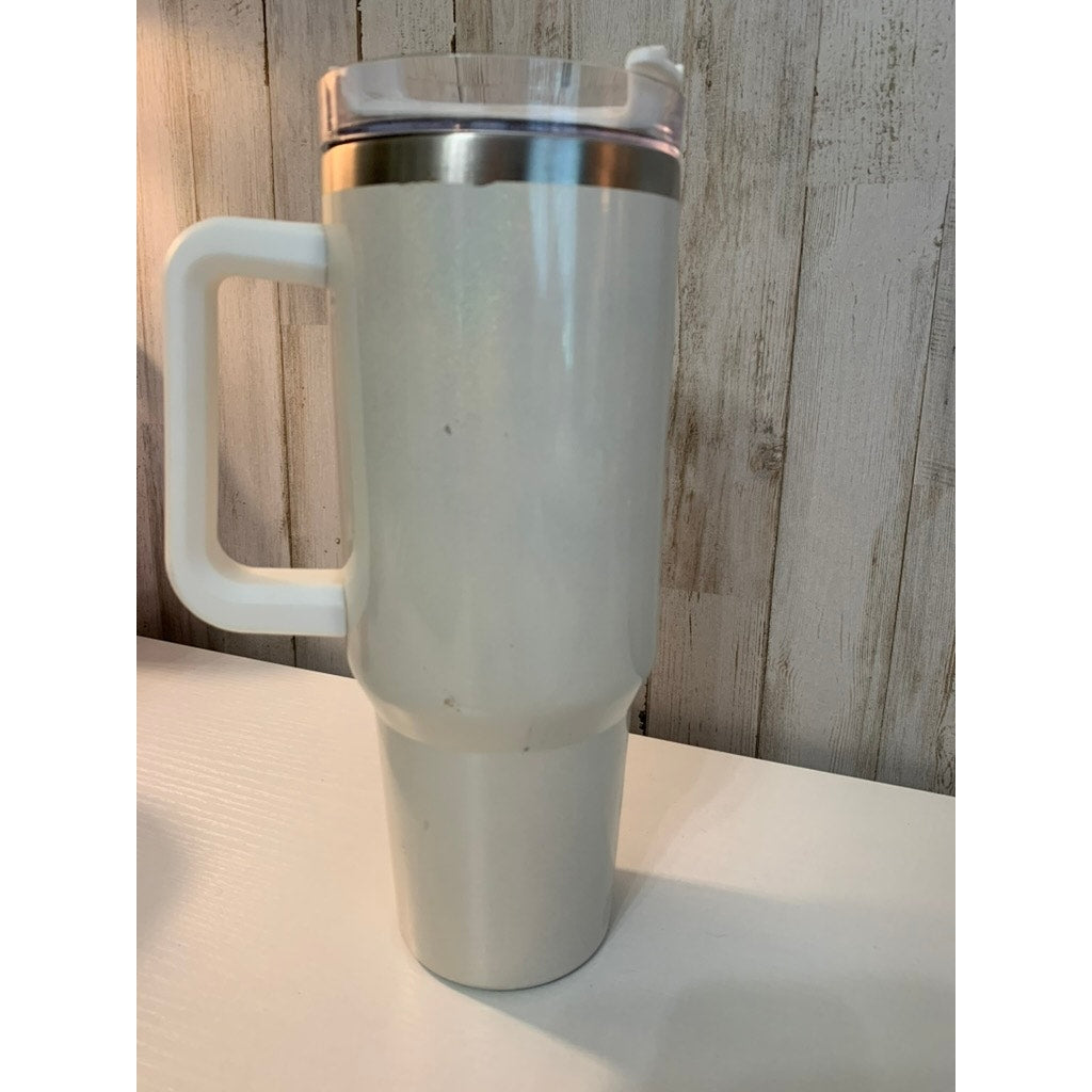 Travel Tumbler White 32 oz w/ Handle & Clear Lid