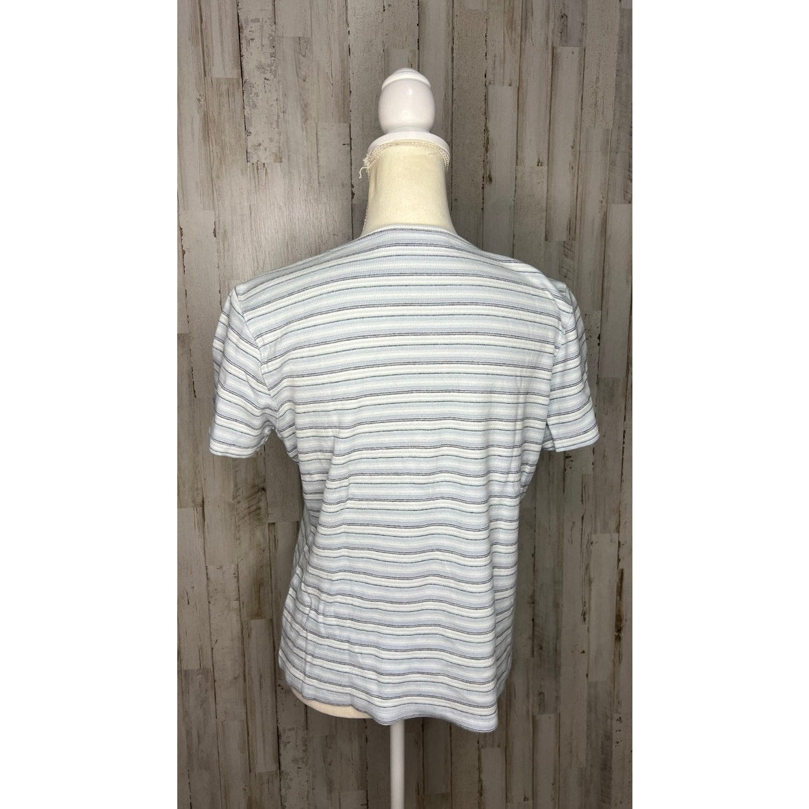 Liz Claiborne Women's Size Large Blue Striped Short Sleeve T-Shirt