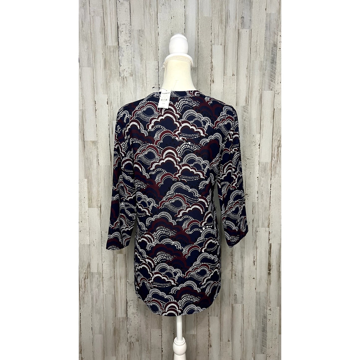 NWT Express Women's Size Small Geometric Print Blouse 3/4 Sleeve Blouse