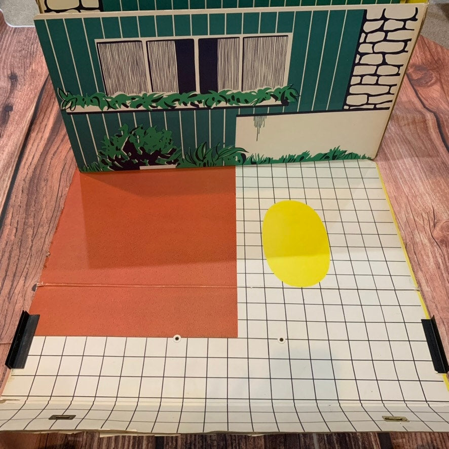 Vintage 1962 Mattel Barbie Dream House Fold-Out Dollhouse