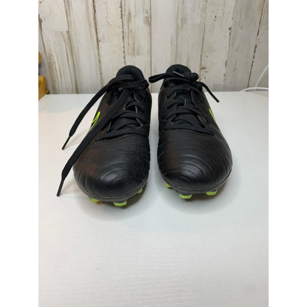Nike Jr Tiempo Legend Soccer Cleats Black/Volt Size 3.5Y