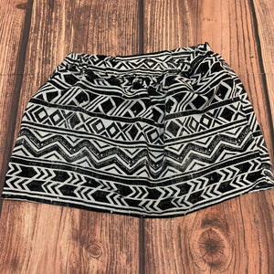 BCX Black White Aztec Print Flounce Mini Skirt Size Medium