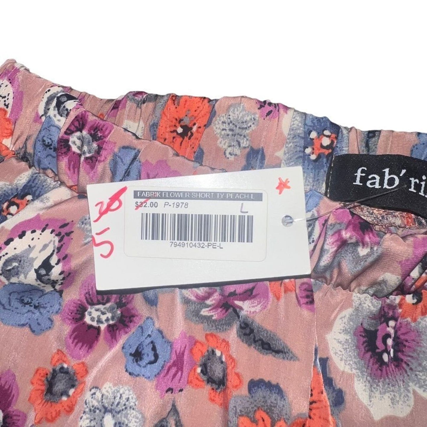 NWT Fab'rik Printed Shorts Size Large