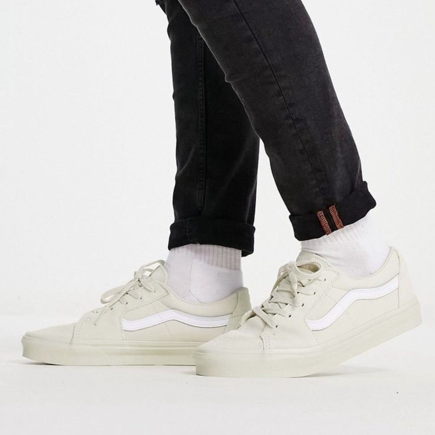 Vans Authentic Sk8-Low Trainers In Off White/White - Men's 10.5 / Women's 12.0