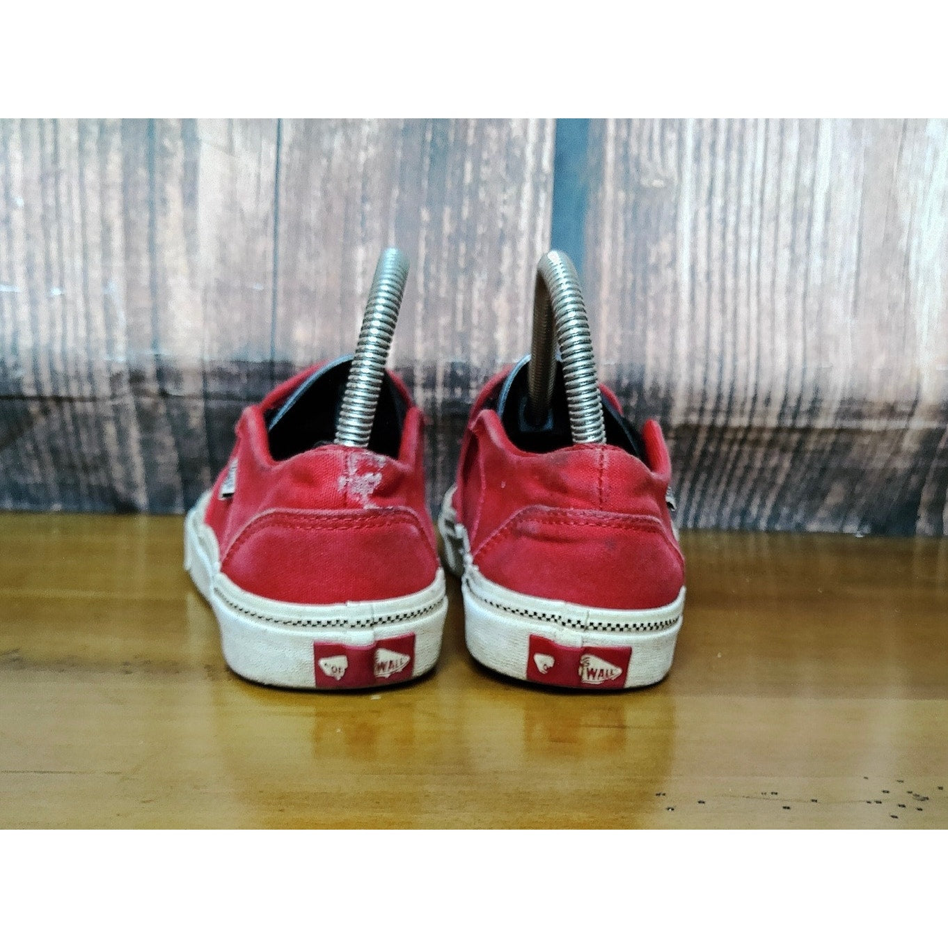 Vans Classic Slip-On Skate Shoes Red Unisex Men 5.5 / Women 7