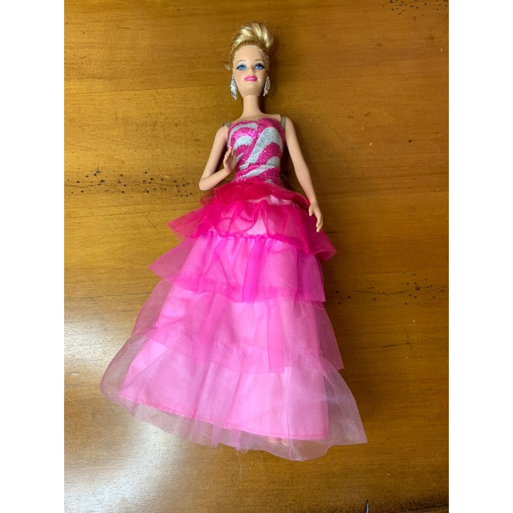 Barbie Fashion Doll Lot of 3 w/ Outfits