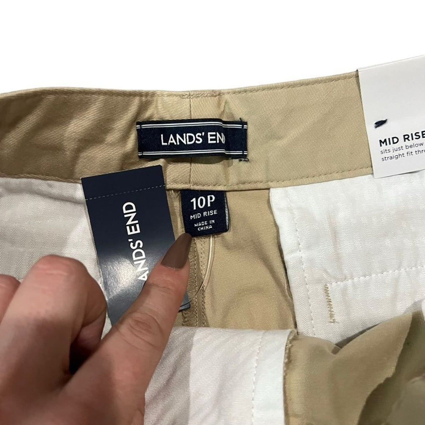 NWT Lands’ End Mid Rise Bermuda Chino Khaki Shorts Size 10P