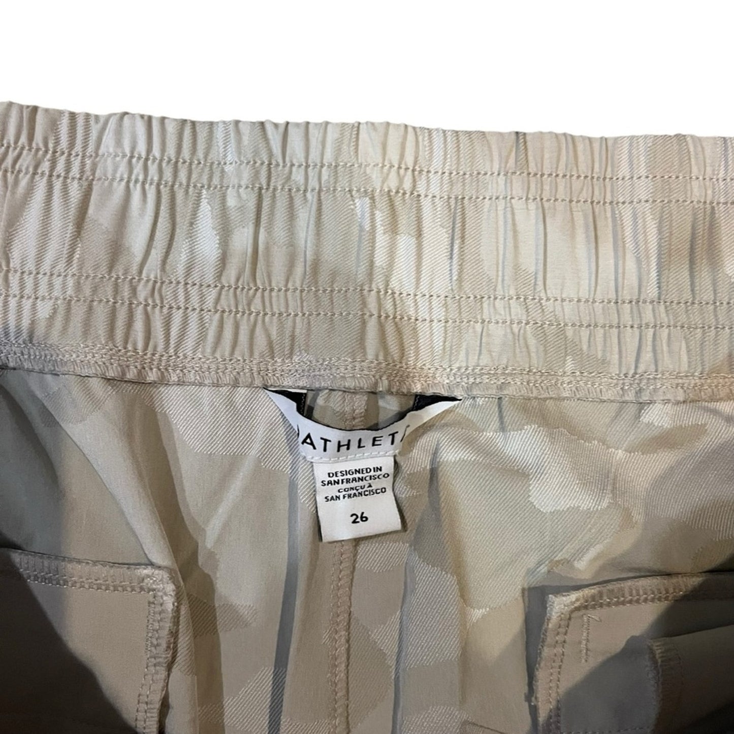 NWT Athleta Brooklyn Camo Jogger Pants Womens Size 26 Beige Tan Travel Casual