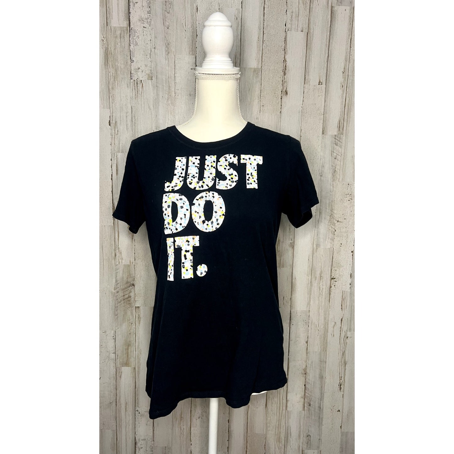 Nike Youth Girls  "Just Do It" Graphic T-Shirt Black Size Large Casual Crew Neck