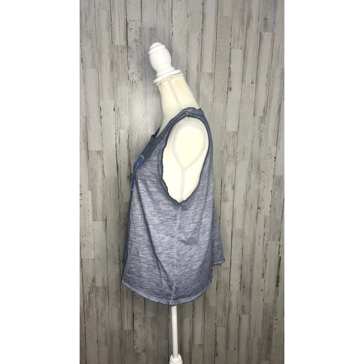 NWT UNC Tar Heels Ombre Gray Sleeveless Tank Top Women's Large Summer Casual