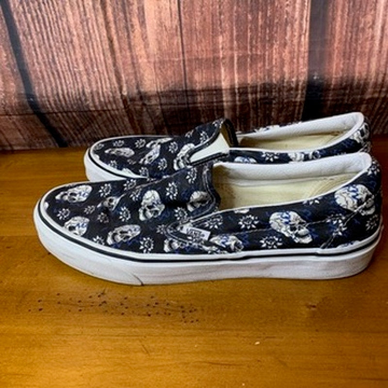 Vans Classic Slip-On Flash Skulls Men's Shoes Blue Size 9