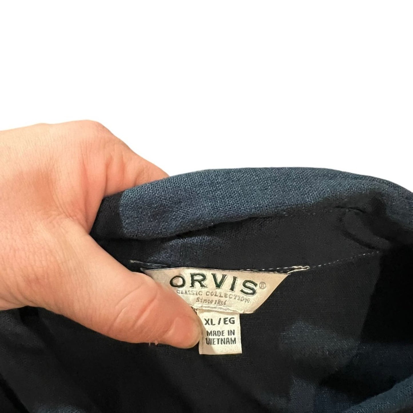 Orvis Women's Navy Blue Light Weight Button Down Size XL