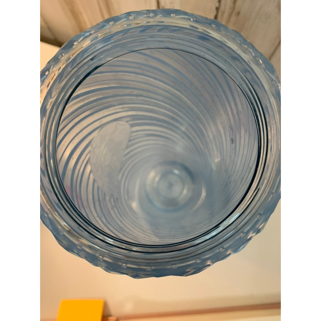 Starbucks Summer 2024 Venti Tumbler Blue Swirl 24oz Lid