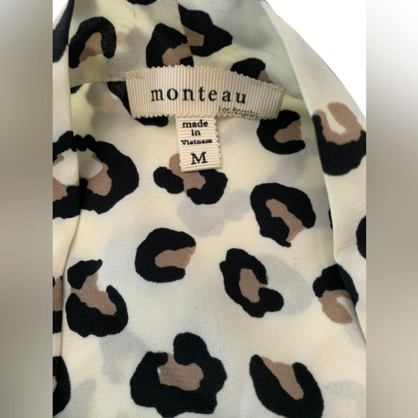 Monteau Cold Shoulder Tie Front Animal Print Top M