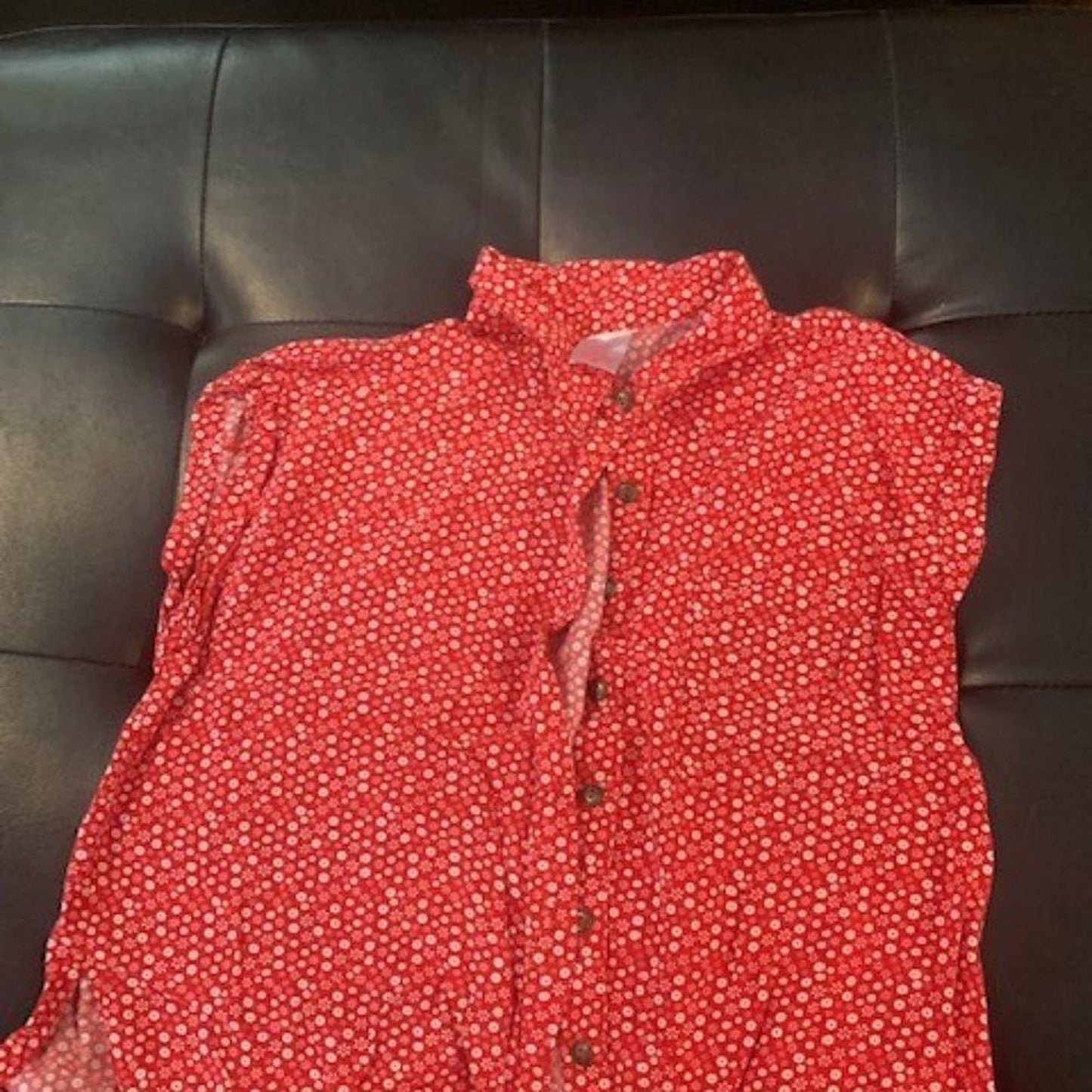 No Boundaries red tie front top L EUC