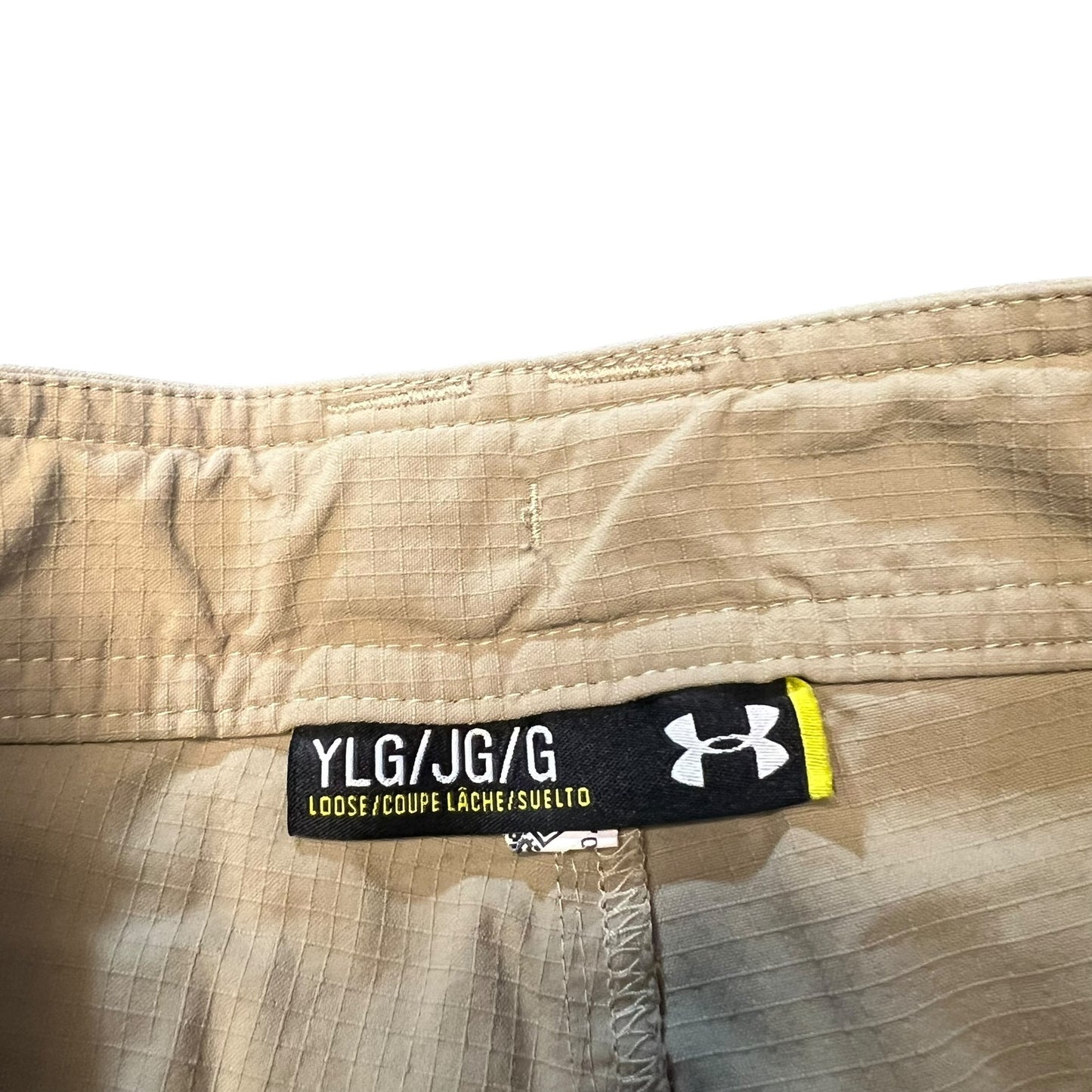 Under Armour Youth Large Khaki Lightweight Breathable Loose Fit Cargo Shorts