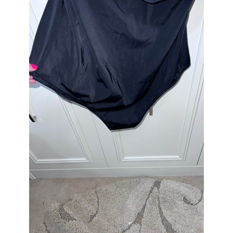 NWT Torrid Women's Black Ruched Retro Swimdress Size 3 Removable Straps
