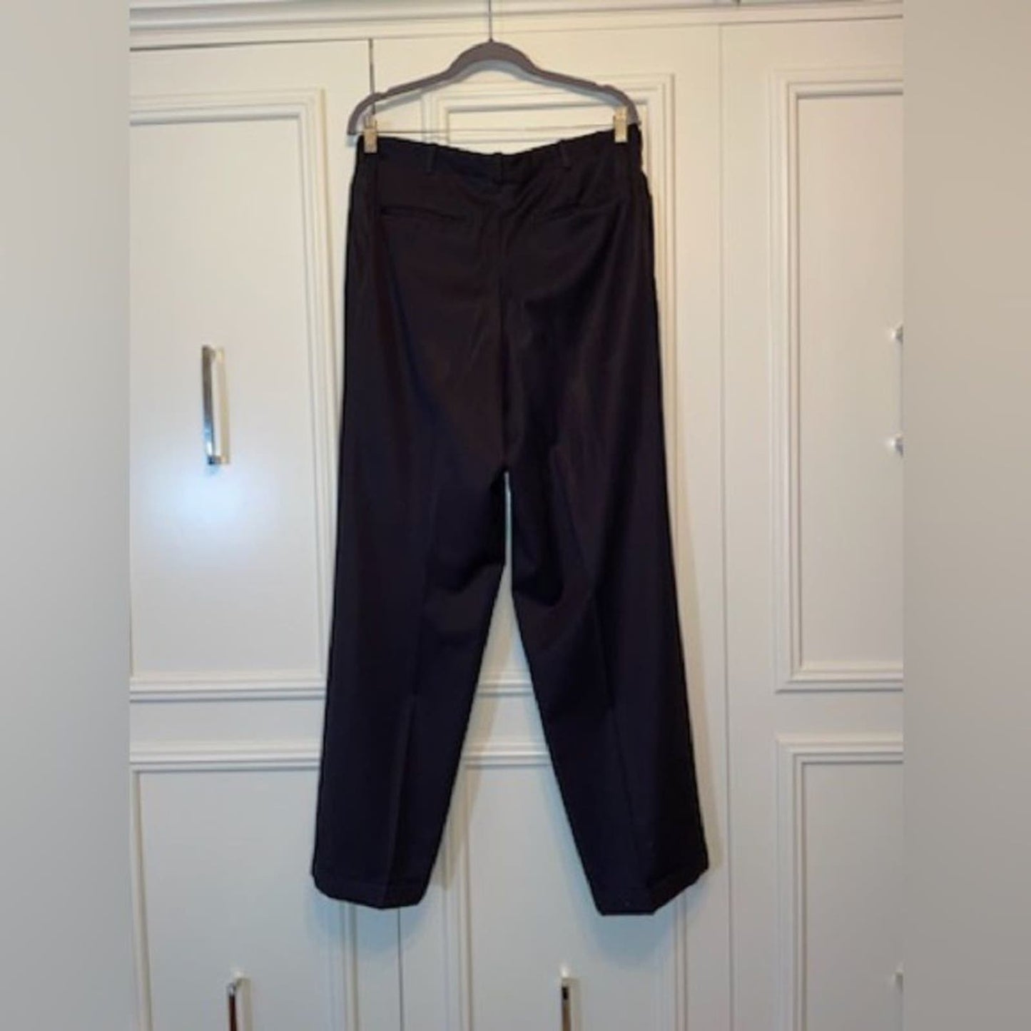 Classic Men's Black Pleated Trousers - Timeless Style! W39