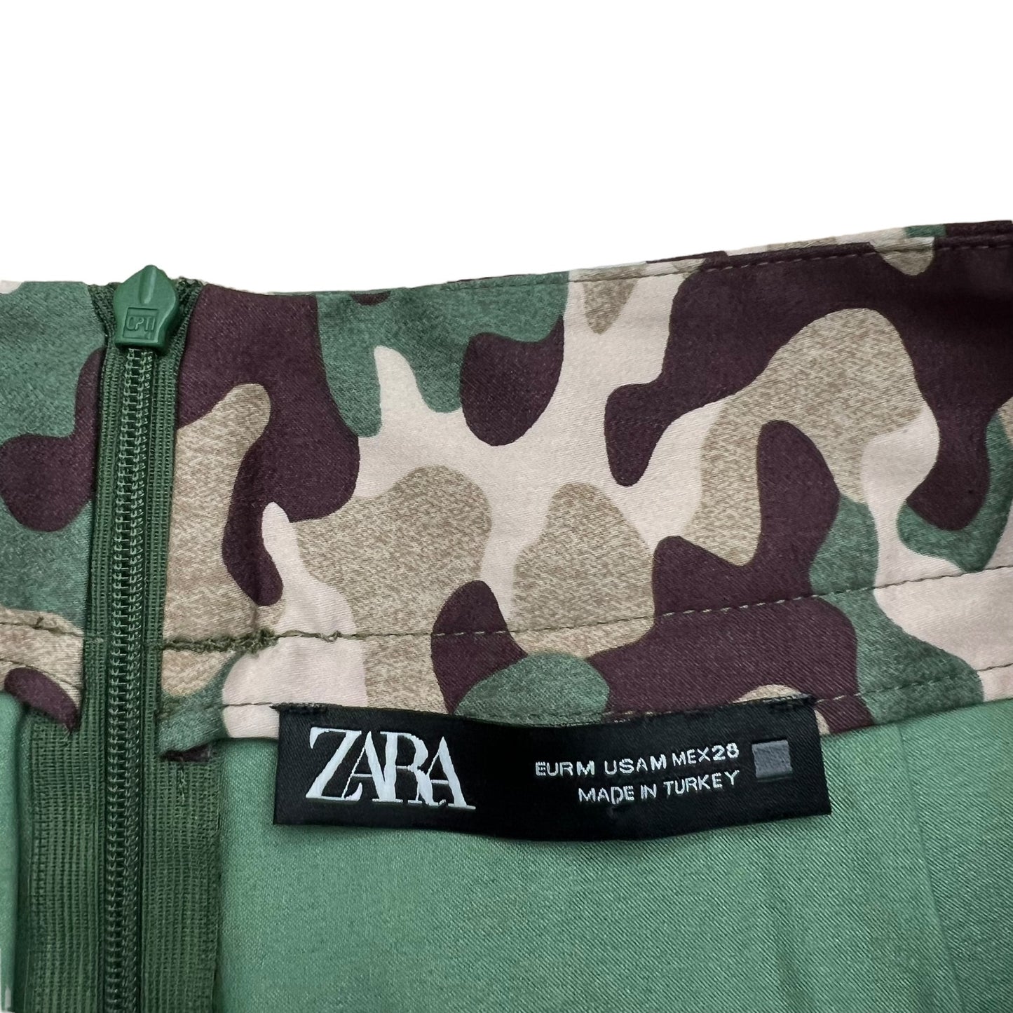 Zara Women's Medium Camouflage Zip-Up back Mini Skirt with Pockets