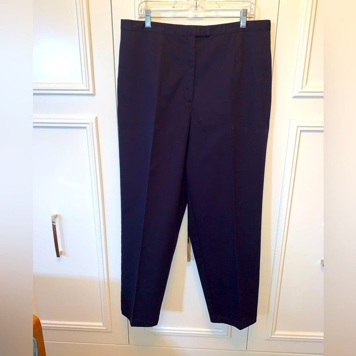 Talbots flat front straight leg black trousers 18