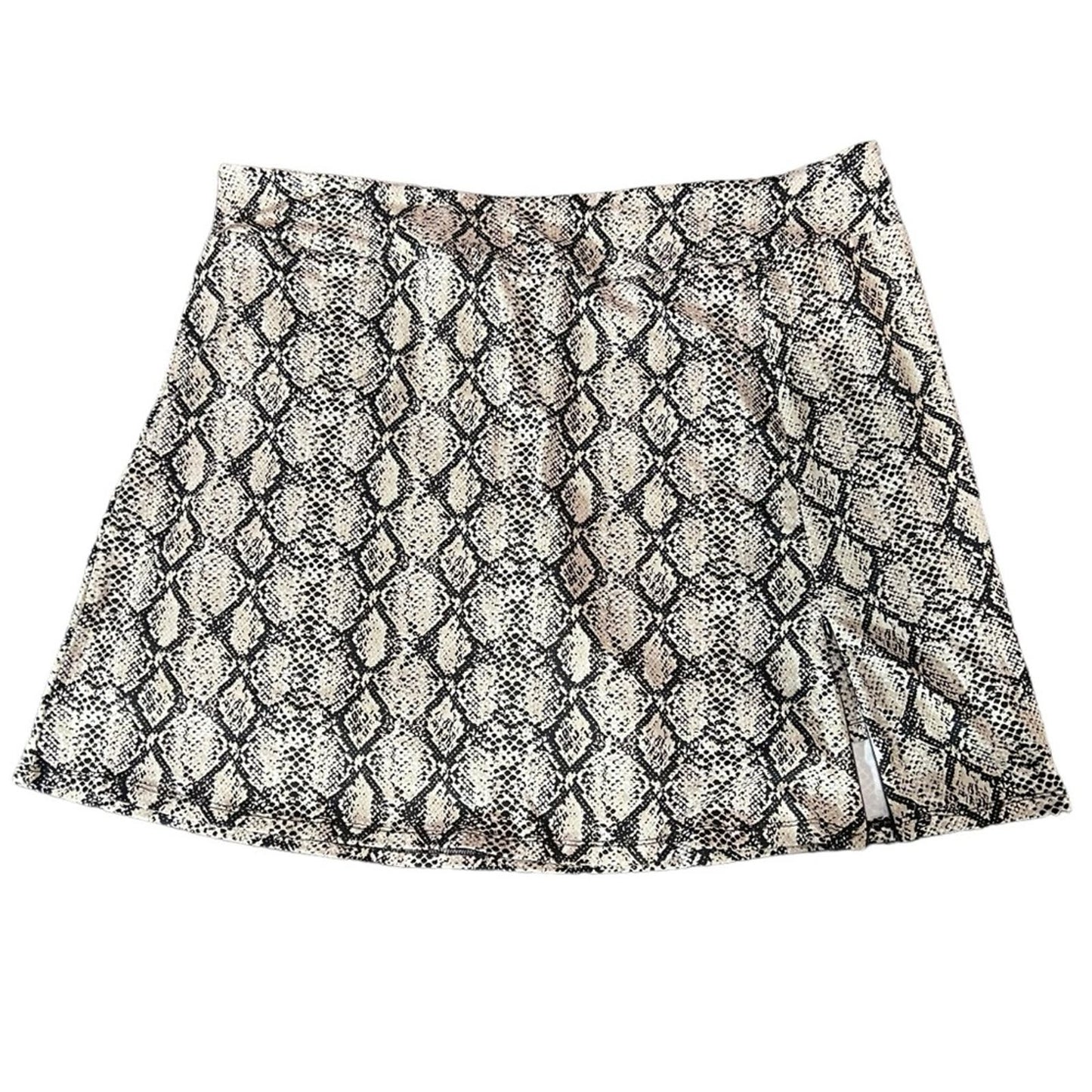 Lulu B UPF 50+ Women's 1X Snakeskin Print Elastic Waist Skort