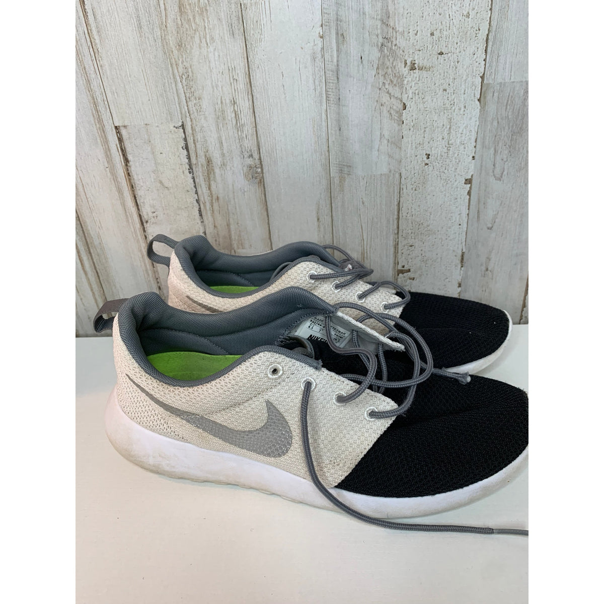 Nike Roshe G Spikeless Golf Shoes Women's US 9.5 Pure Platinum Black White